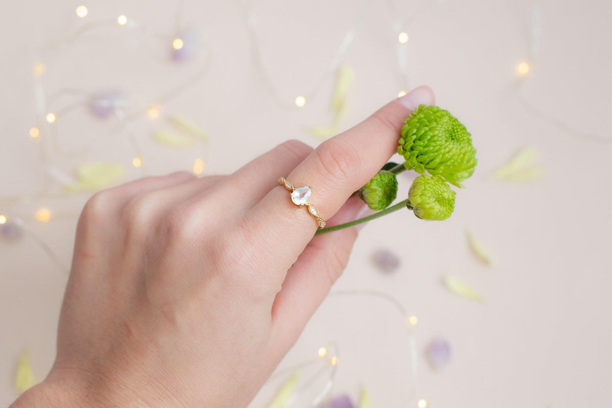 Vintage Gold Plated Sterling Silver Moonstone Teardrop Ring