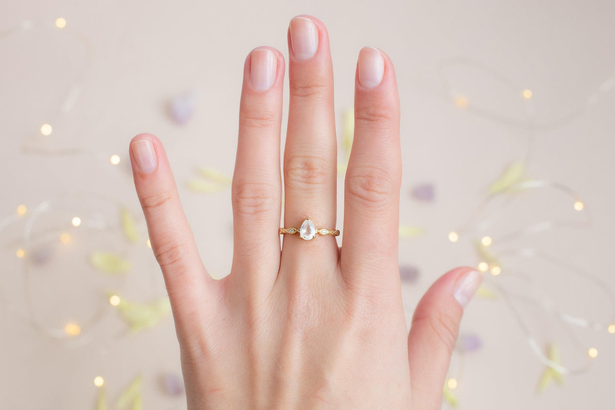Vintage Gold Plated Sterling Silver Moonstone Teardrop Ring