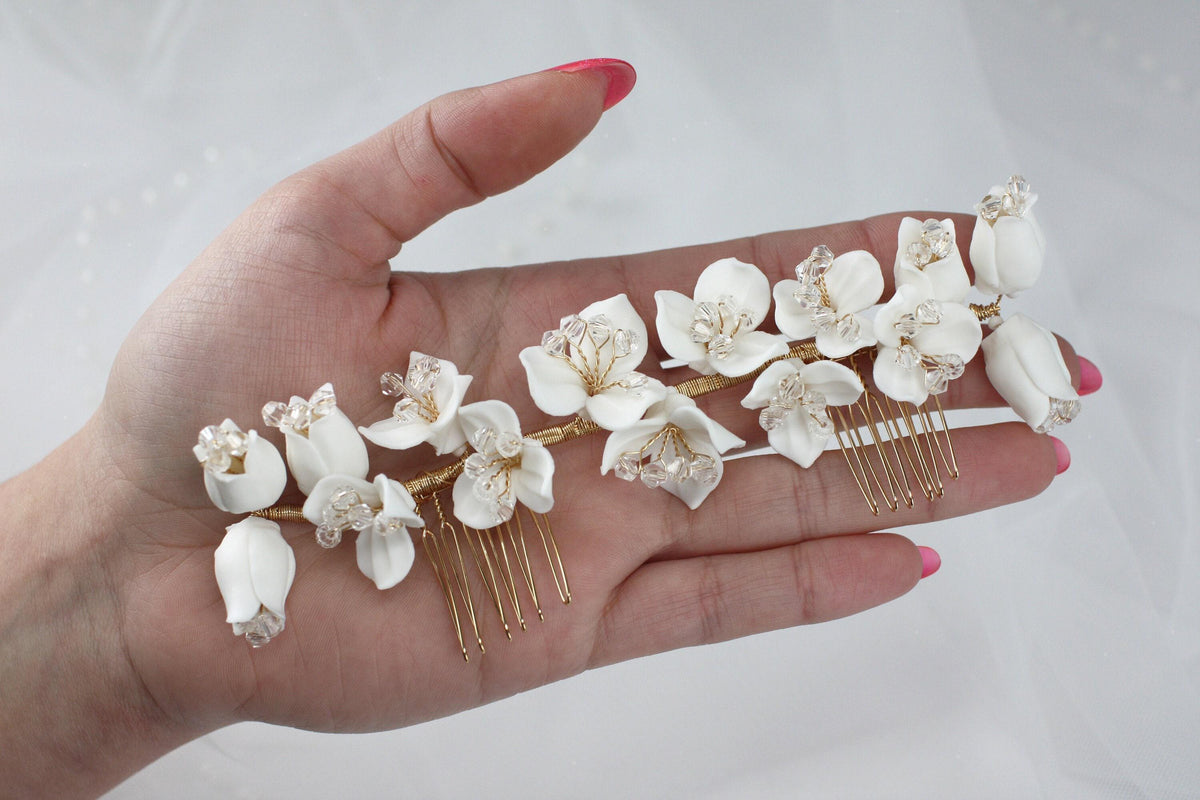 Vintage White Flower Bridal Comb, Crystal Wedding Hair Accessory