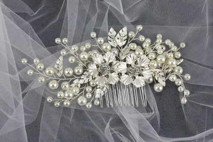 Pearl Flower Wedding Hair Comb, Silver Bridal Hairpiece, 6 Inch
