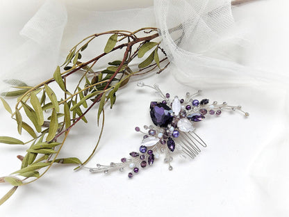a close up of a hair comb with flowers on it