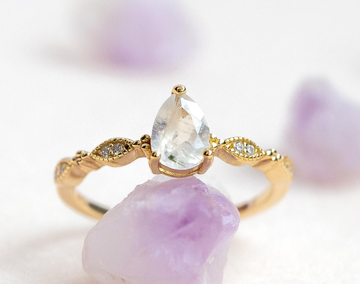 Vintage Gold Plated Sterling Silver Moonstone Teardrop Ring