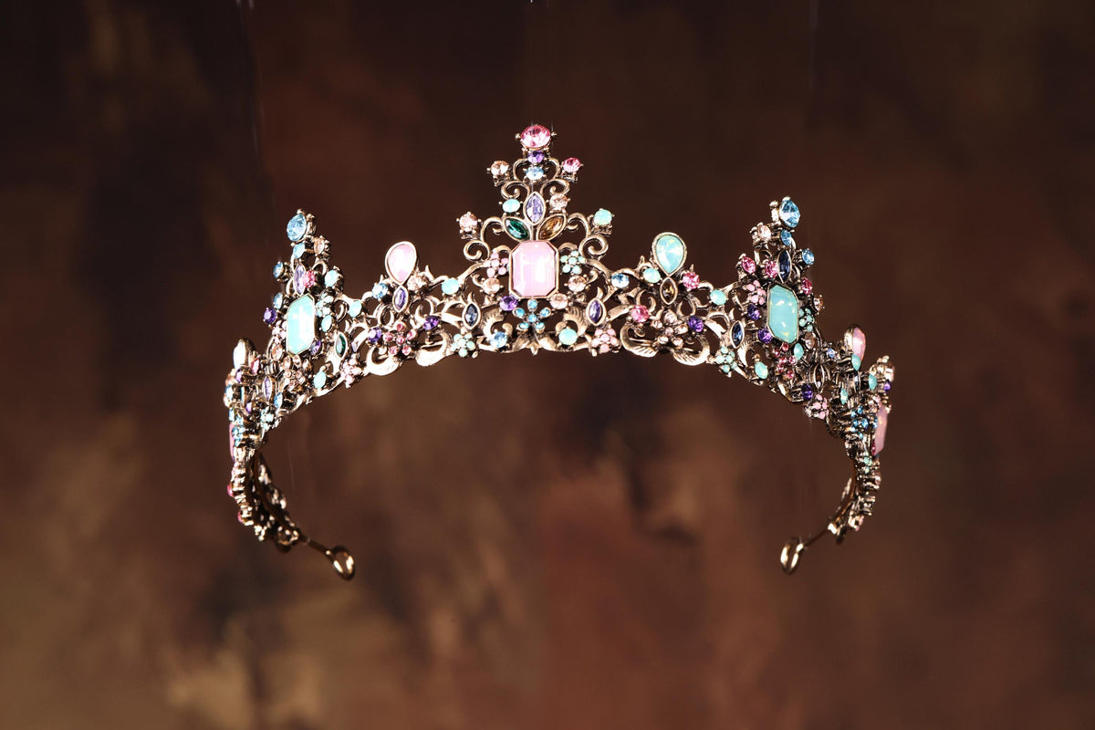 a tiara with a lot of jewels on it