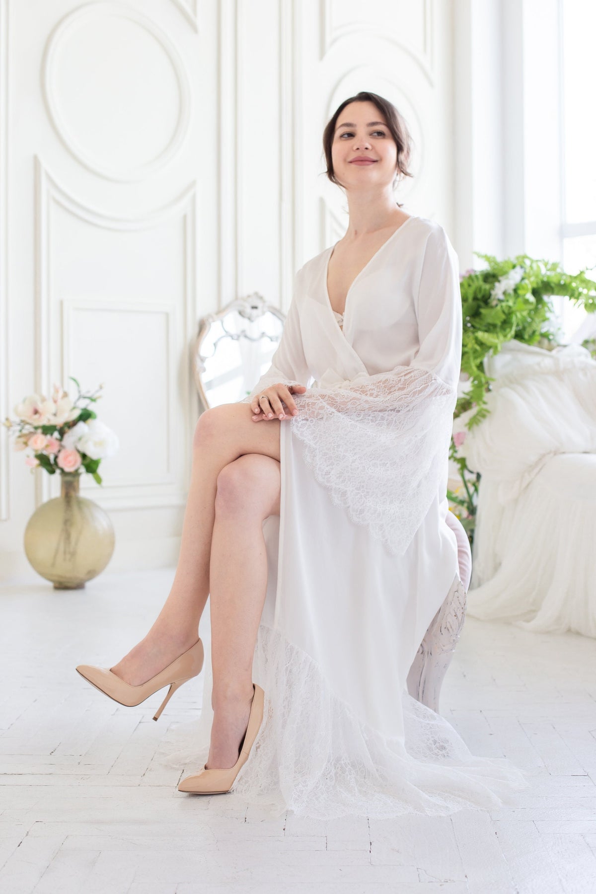 Long White Satin Bridal Robe, Lace Wedding Kimono, Elegant Bride Getting Ready Outfit