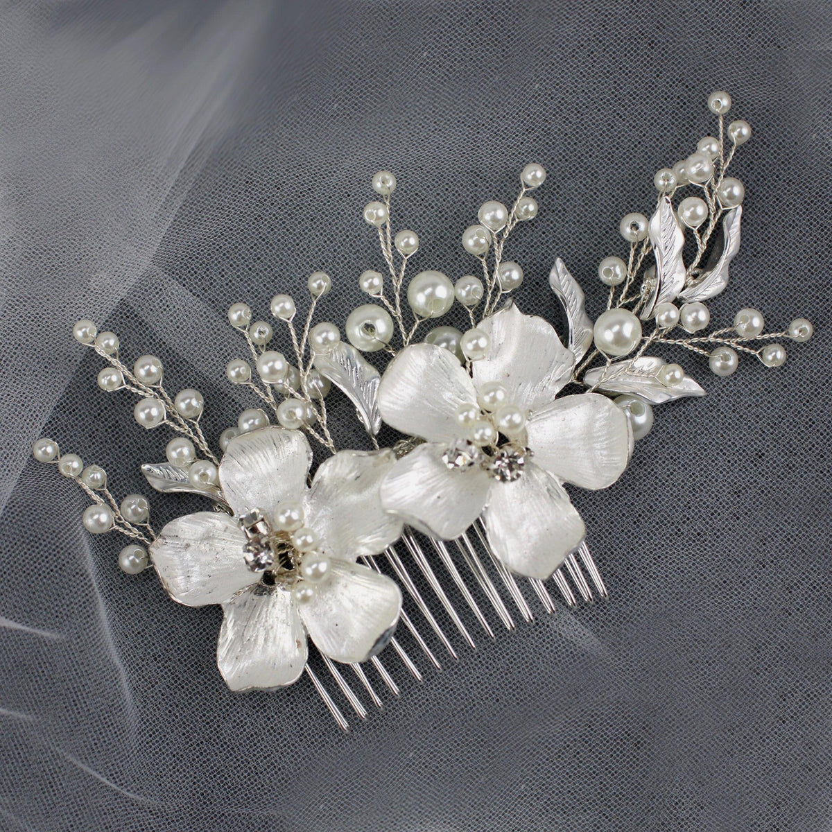 Pearl Flower Wedding Hair Comb, Silver Bridal Hair Piece, 6 Inch