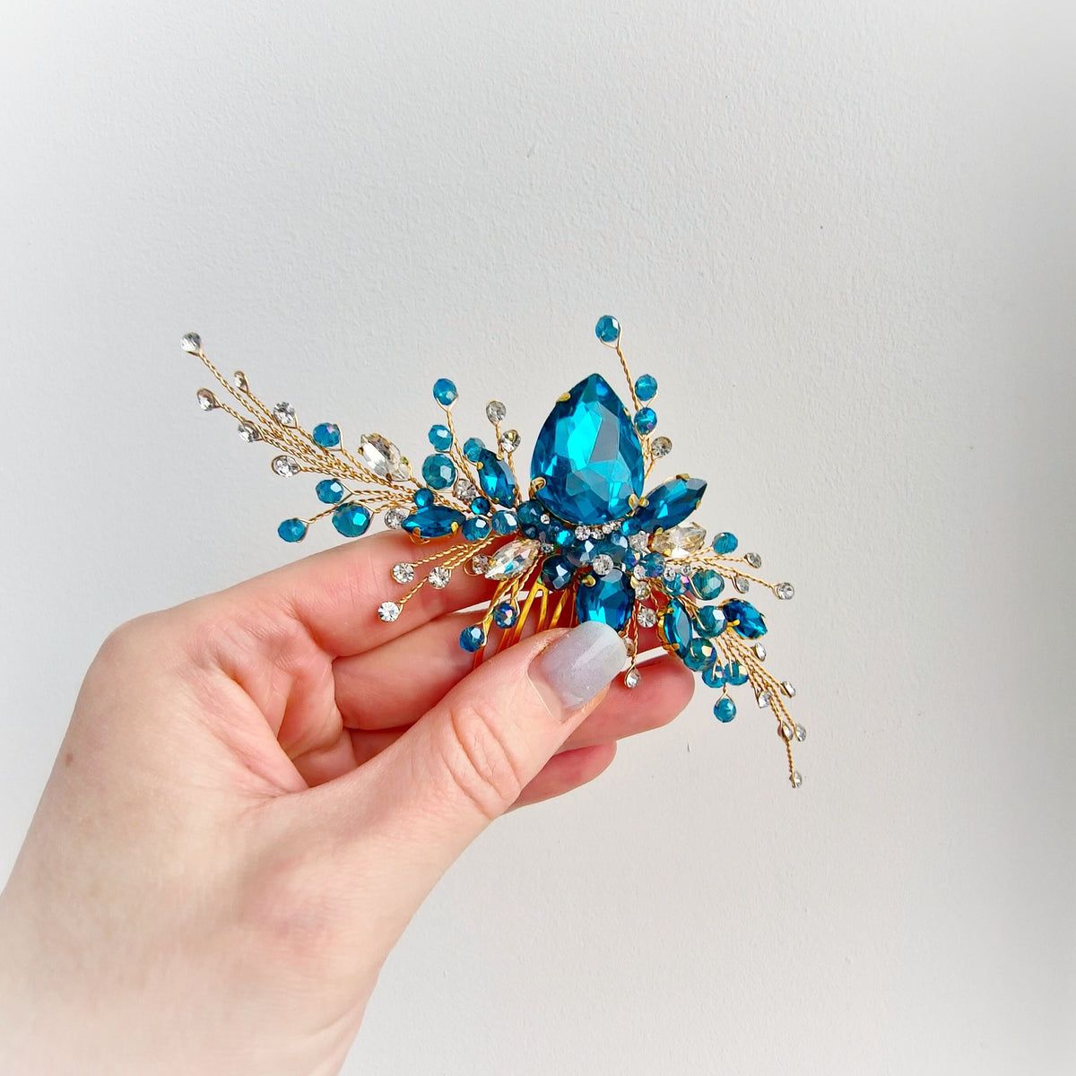 Gold Turquoise@Teal Crystal Wedding Hair Comb. Gold Wedding Hair Piece. Bridesmaids Hair Piece. Wedding Hair Jewelry. Prom hair comb VF-567