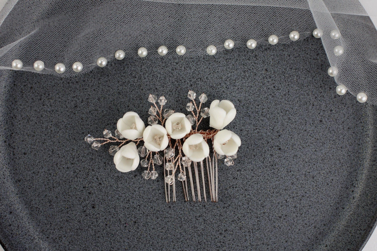 White Flower Bridal Hair Comb, Rose Gold Crystal Wedding Hairpiece, 6 Inch