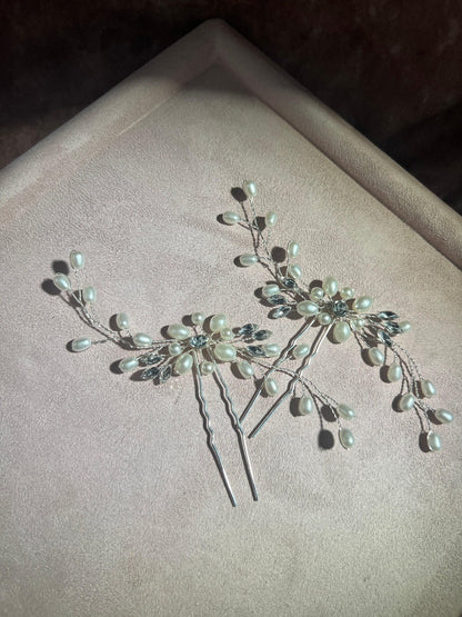 Pearl Bridal Hair Pins Set of 2, Crystal Wedding Hair Pieces for Bride
