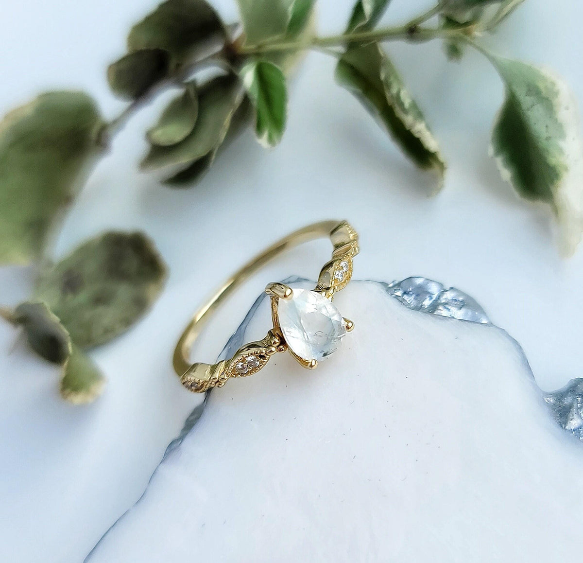 Vintage Gold Plated Sterling Silver Moonstone Teardrop Ring