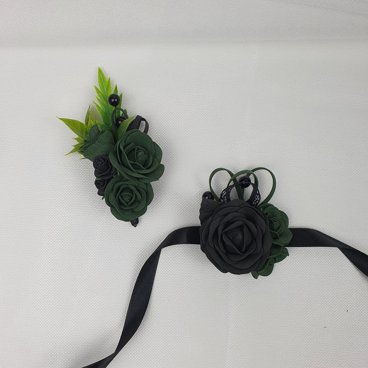 Emerald Green Rose Corsage: Boho Floral Bridesmaid Bracelet