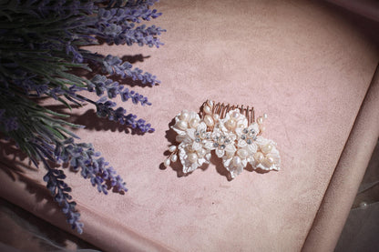 White Flower Pearl Wedding Hair Comb, Gold Bridal Hair Piece, 6 Inch