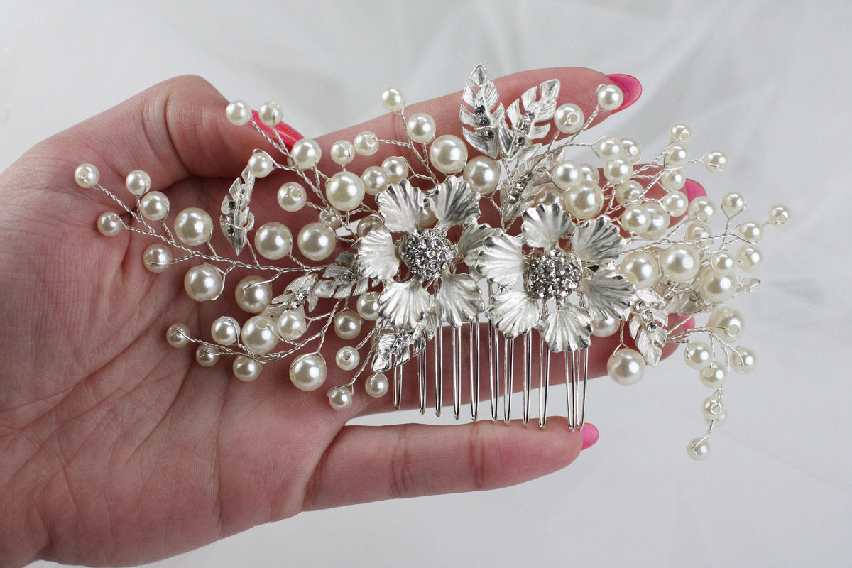Pearl Flower Wedding Hair Comb, Silver Bridal Hairpiece, 6 Inch