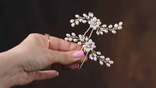Pearl Bridal Hair Pins Set of 2, Gold Wedding Hair Pieces, Bride Updo Accessory