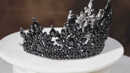 Black tiara. Gothic crystal crown. Black bridal tiara. Evil queen crown. Black wedding tiara. Gothic headpiece YTCB0616bl